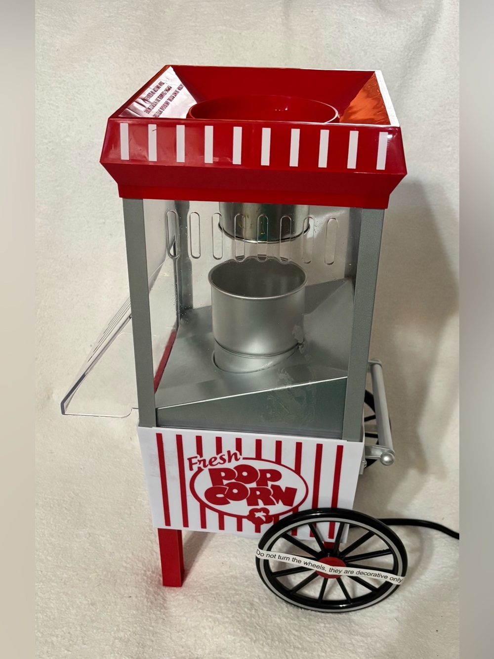 Vintage-style Red & White Fresh Popcorn Machine W/o top lid